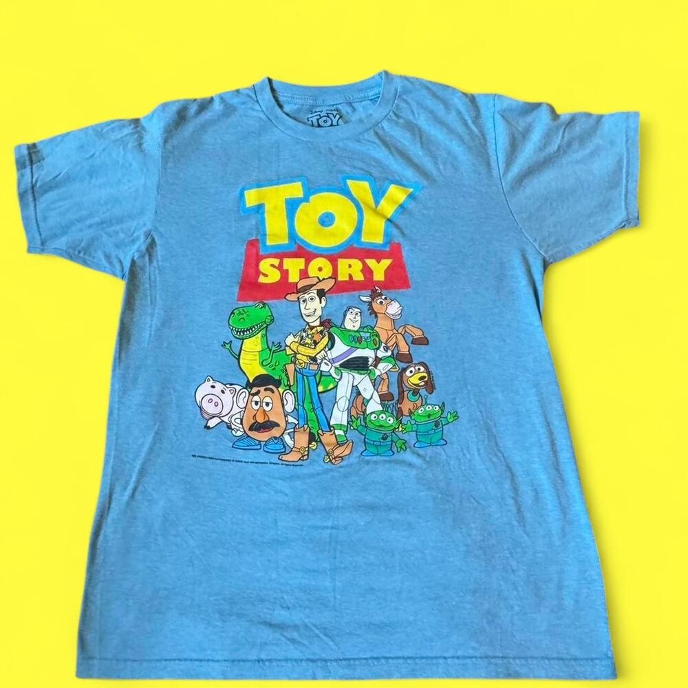 Disney Men's Blue T-shirt